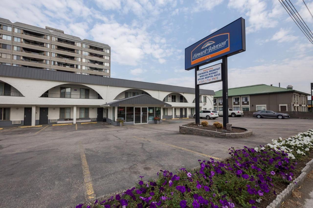 Howard Johnson By Wyndham Downtown Kamloops Exterior foto